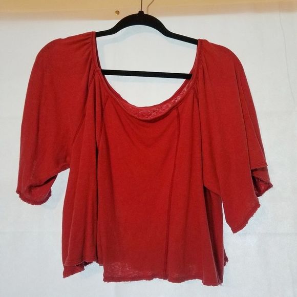 3/$15 Urban Outfitters Red Crop Top sz L